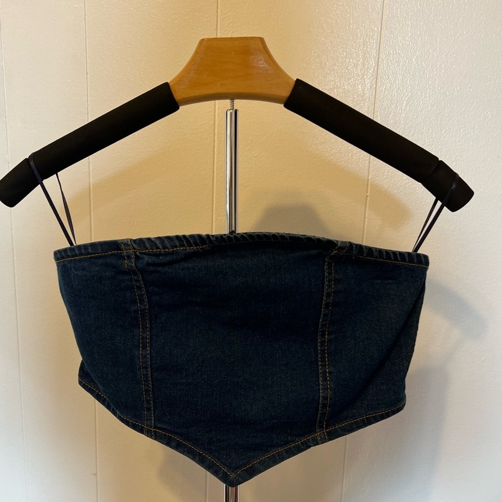 Denim Strapless Bustier Top – Trendy and Versatile